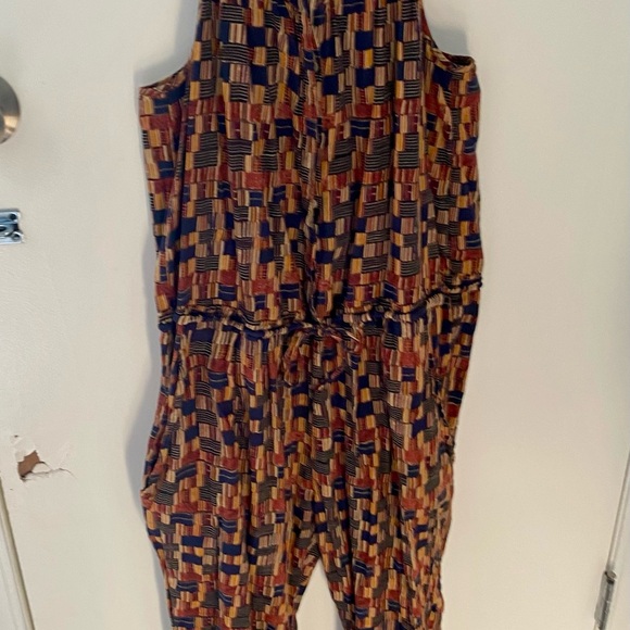 Multicolor Patterned Jumpsuit - Picture 2 of 8